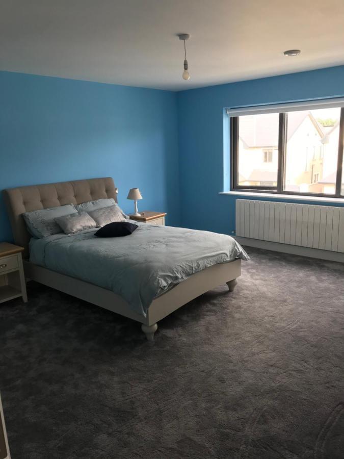 1 Luxurious Room In Family Home Killarney Bagian luar foto