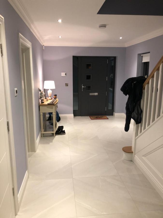 1 Luxurious Room In Family Home Killarney Bagian luar foto