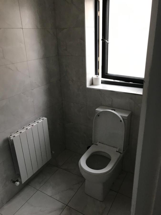 1 Luxurious Room In Family Home Killarney Bagian luar foto