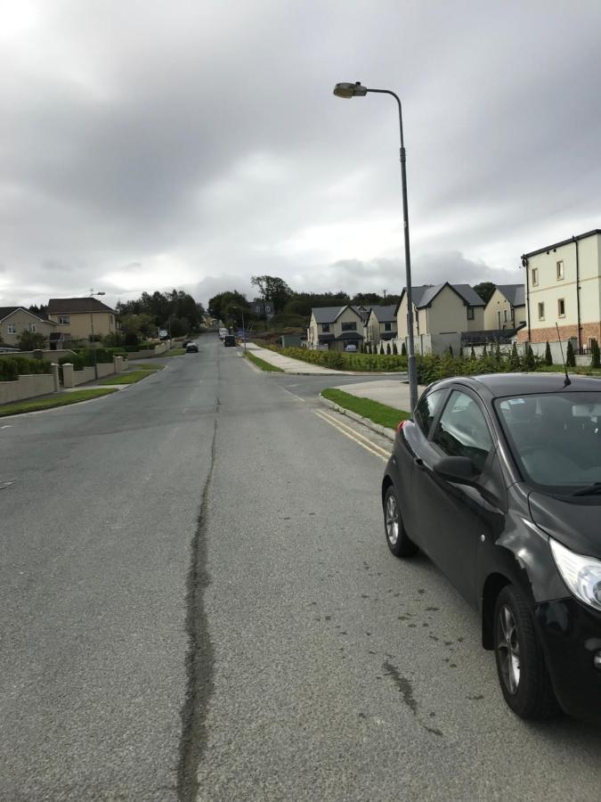 1 Luxurious Room In Family Home Killarney Bagian luar foto